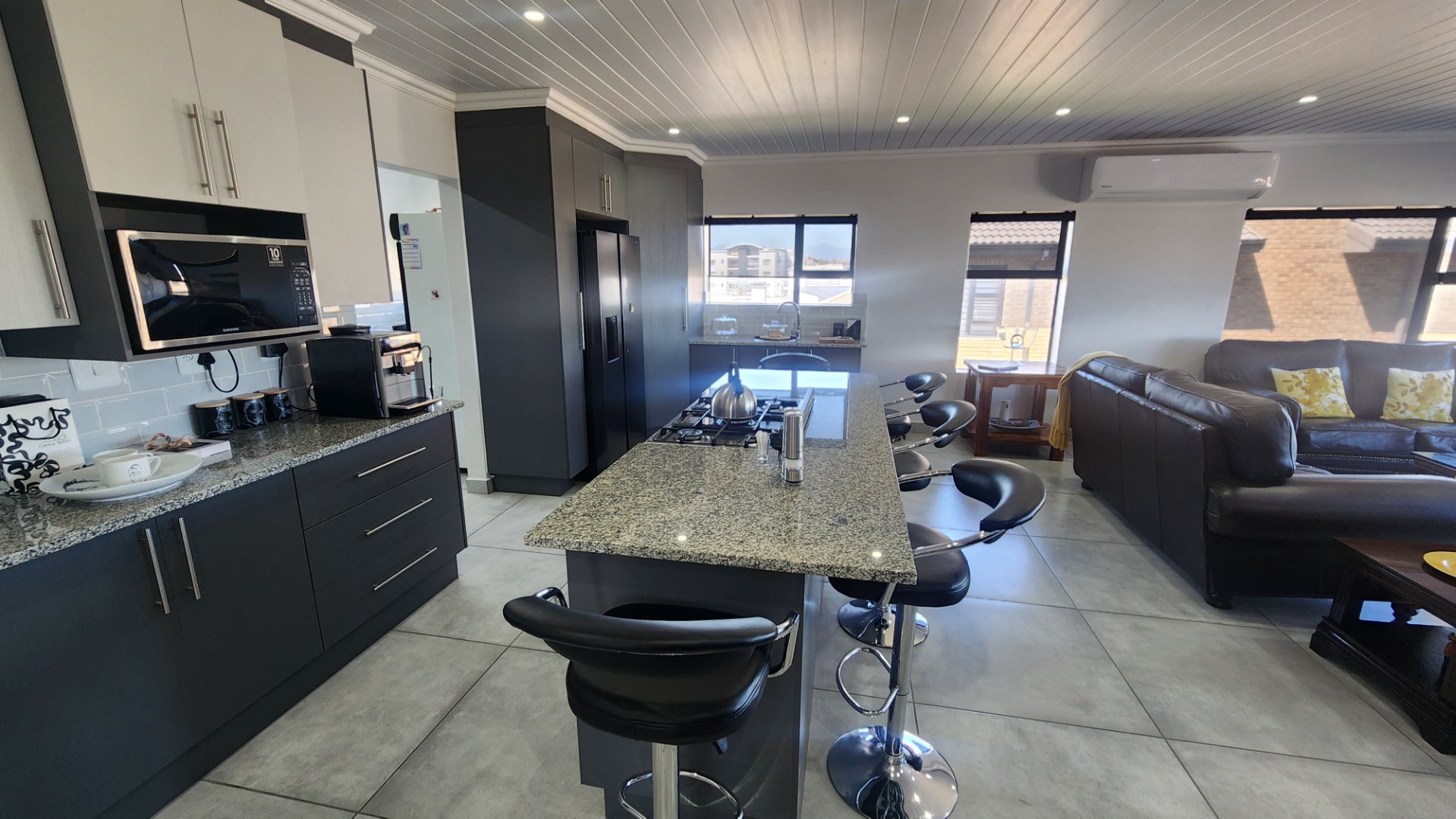 3 Bedroom Property for Sale in Reebok Western Cape